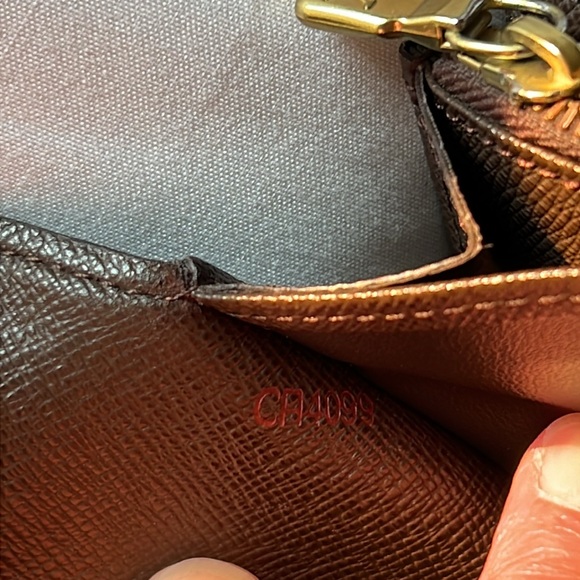 excellent use condition Louis Vuitton - Picture 6 of 9